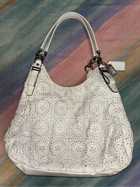 Coach Signature C Laser Cut Ivory Leather Shoulder Bag A1182 purse